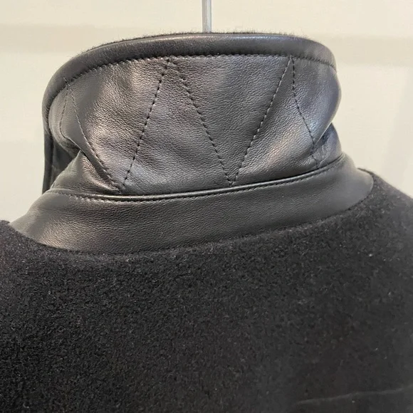 Ermenegildo Zegna wool and cashmere blend jacket - lamb skin leather details.